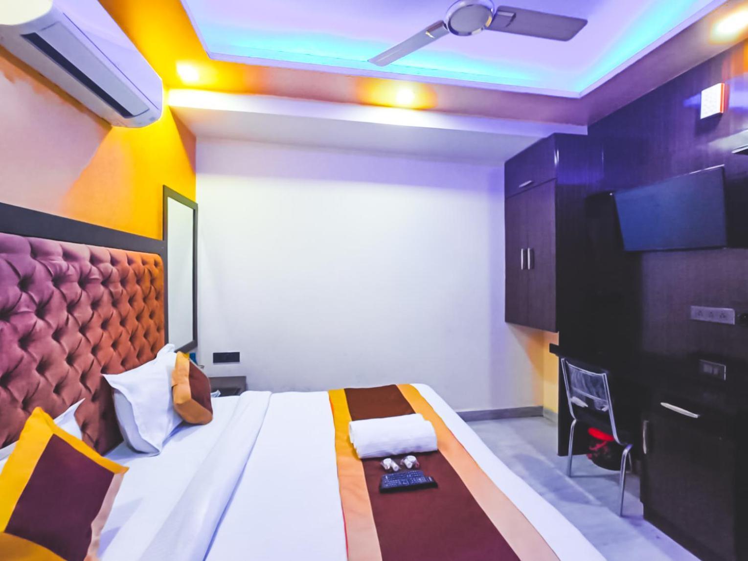 Hotel Sukoon - Ramesh Nagar Нью-Делі Екстер'єр фото