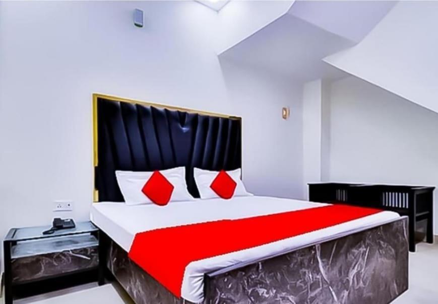 Hotel Sukoon - Ramesh Nagar Нью-Делі Екстер'єр фото