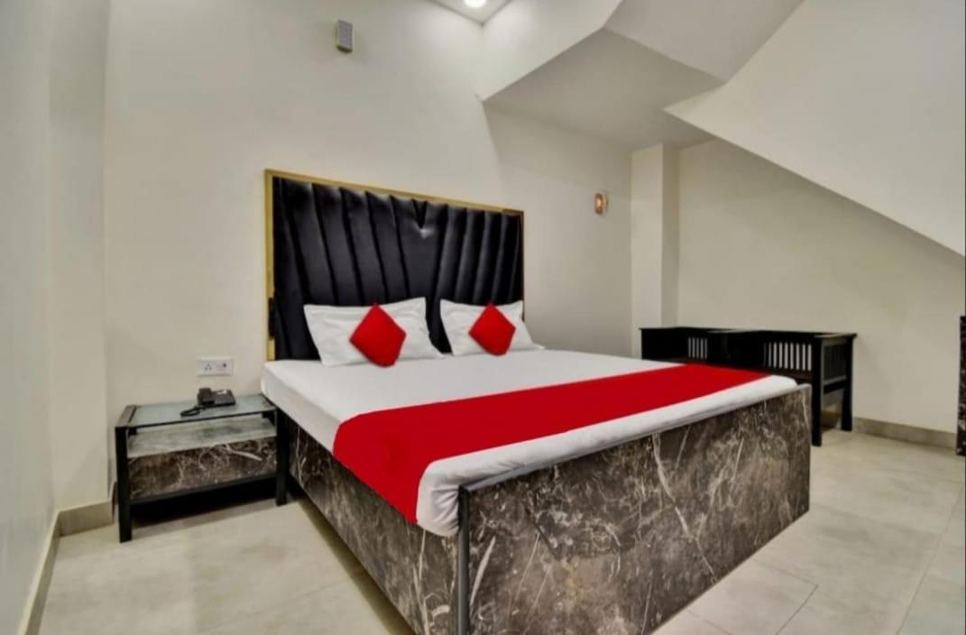 Hotel Sukoon - Ramesh Nagar Нью-Делі Екстер'єр фото